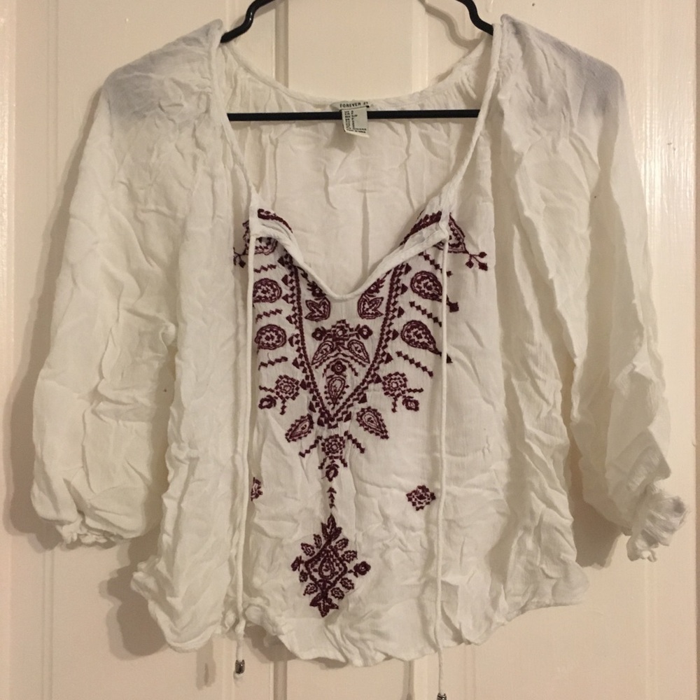 FOREVER 21 CREME & MAROON PEASANT STYLE TOP